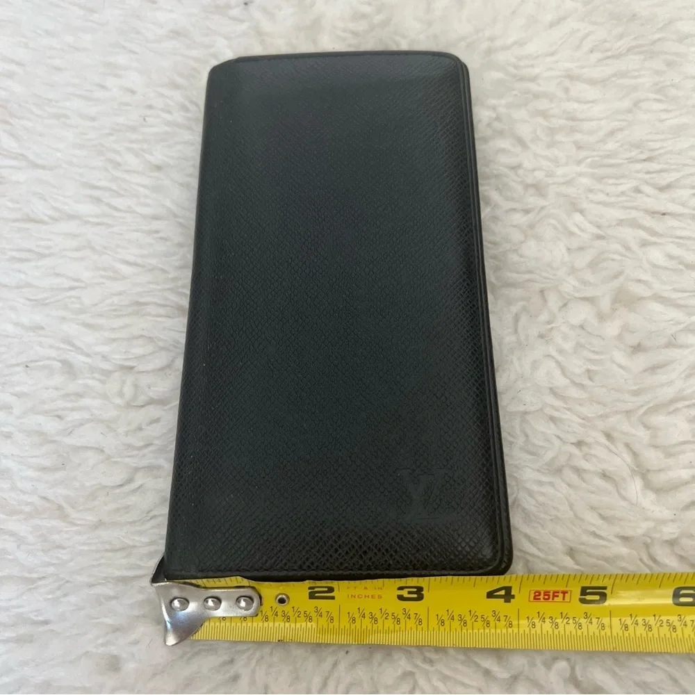 Louis Vuitton Portefeuille Taiga M32572 Black Leather SP4182 Unisex Long Wallet